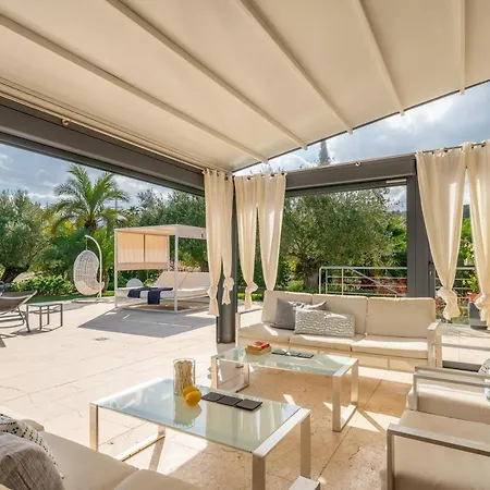 Canacati Villa *